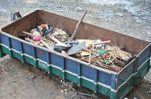 Organized garage clearance process in Shepherds Bush